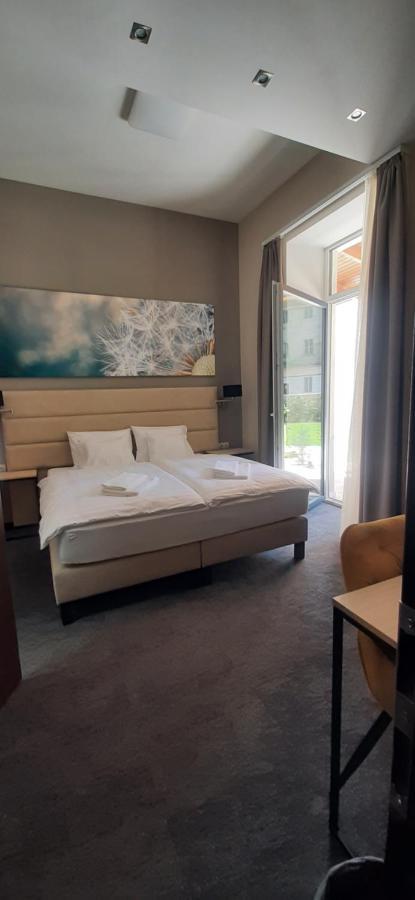 Inter Hotel Дебрецен Экстерьер фото
